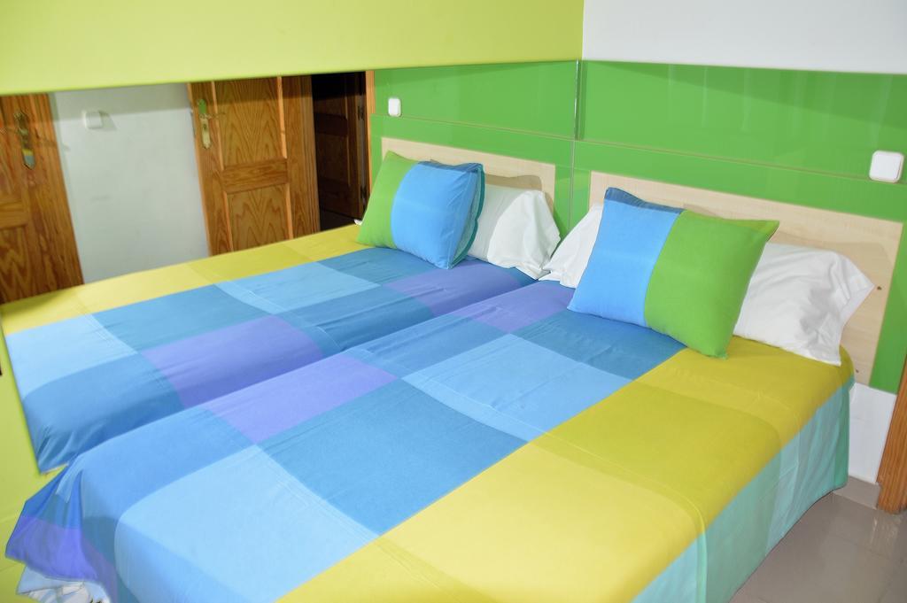 Pension Navarra Madrid Exterior photo